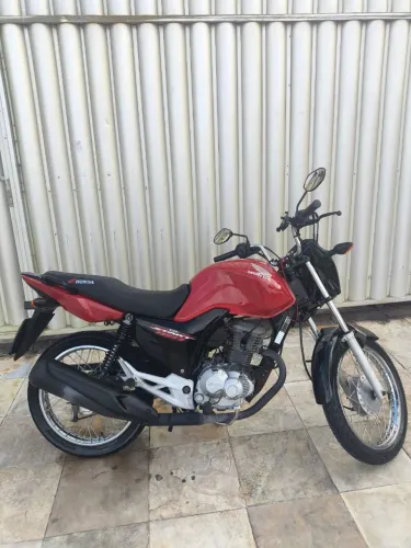 MOTO DISPONÍVEL PARA ALUGUEL.