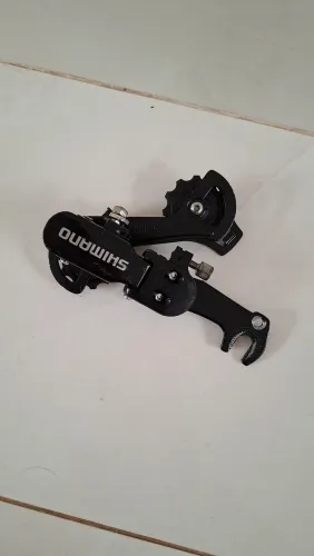 Câmbio traseiro SHIMANO 7v com gancheira