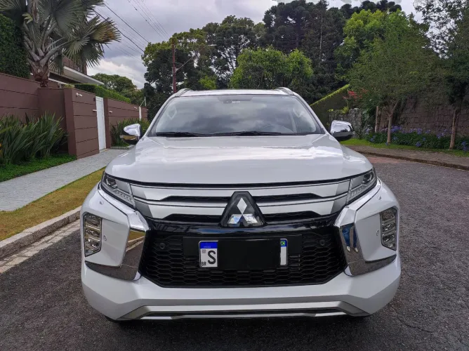 Mitsubishi Pajero Sport HPE 2.4 4X4 Diesel Aut. 2024