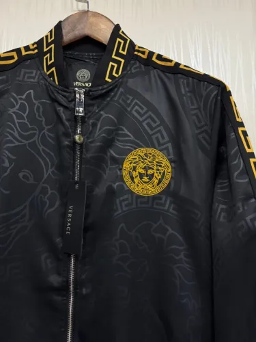 Jaqueta Versace Premium - Elegância e Estilo