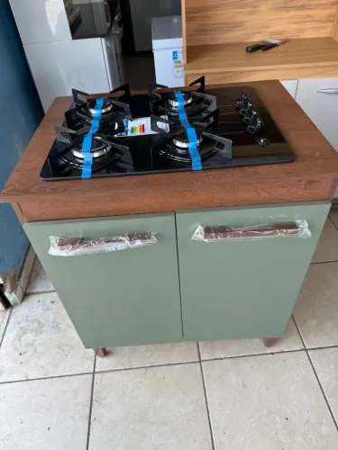 Balcão de cozinha com fogão cook top