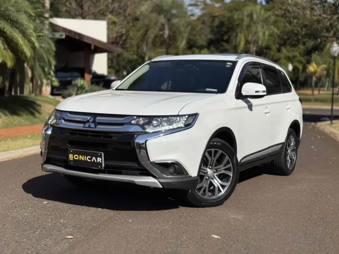 Mitsubishi Outlander Comfort 2.0 16V Aut. 2018