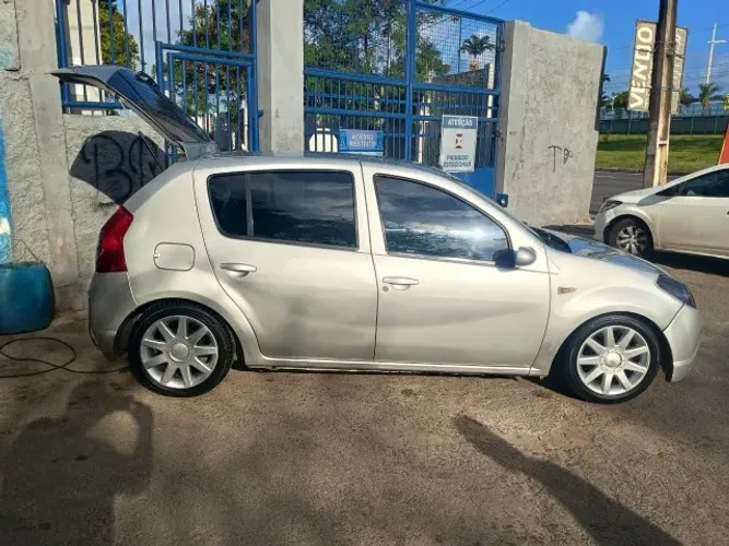 Renault Sandero Expression Hi-flex 1.0 16V 5P 2009