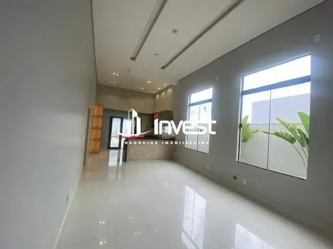Linda Casa à Venda em Condomínio com piscina e área gourmet e 3 suites !!!