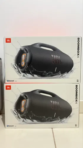 JBL Boombox 4 Preta (Nova ) 
