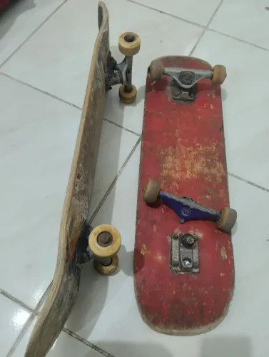 Skates