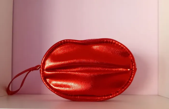 Necessaire boca avon