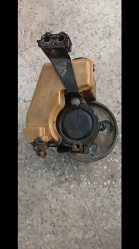 Bomba direção hidráulica Peugeot 207