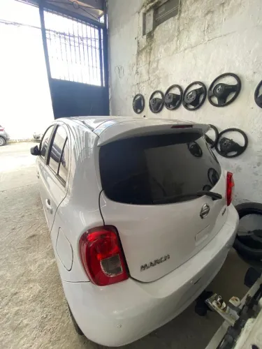 Nissan March 2019 1.6 / pouco rodado / para retirada de peças