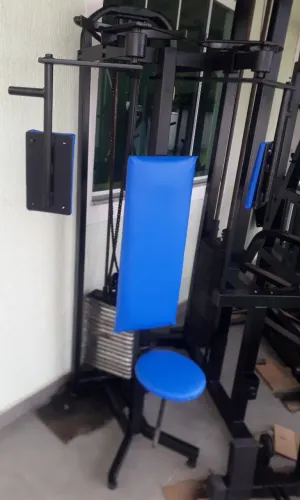 Aparelhos de musculação de academia profissional 