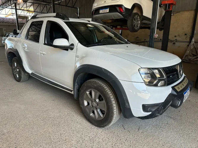 Renault Duster Oroch Dyna. 2.0 Hi-flex 16V Aut. 2020