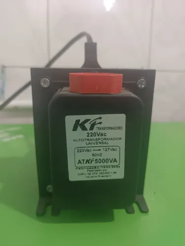 Autotransformador KF 5000VA - 220V/127V
