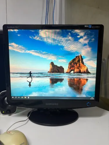 Monitor Samsung 17 polegadas 