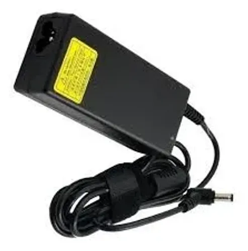 Fonte Carregador para Notebook CCE 19V 3.42A 65W Pino 5.5 X 2.5 mm