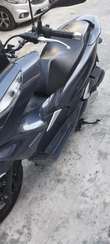 Vendo PCX conservada ,interessados ligar para *07 ou *56 zaps