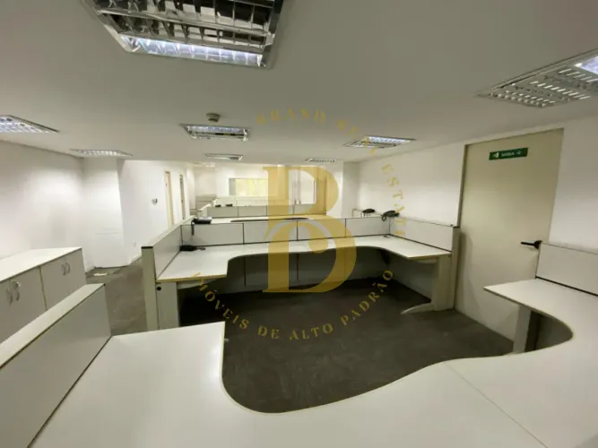 Comercial com 785 m², à venda ou locação no bairro Jardim Paulista, Avenida Paulista.