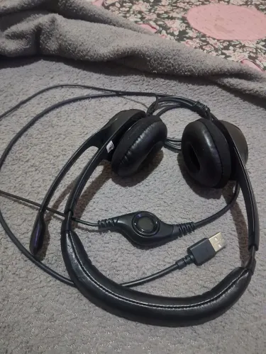 Fone LogiTech 