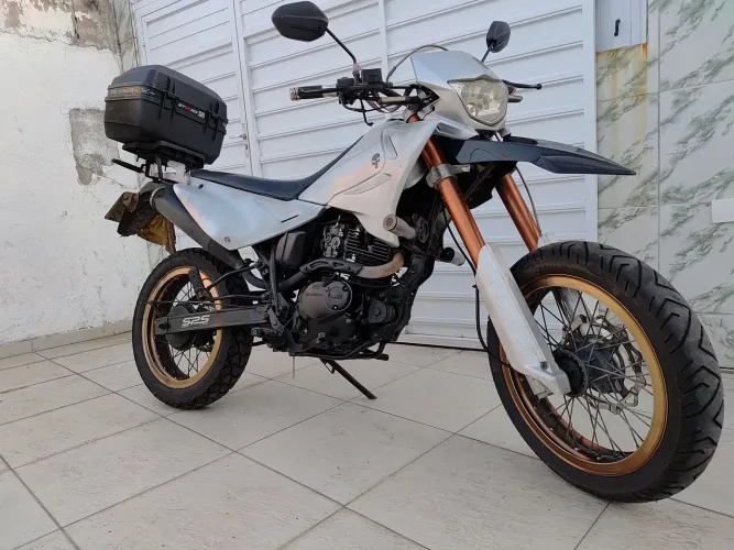 Stx 200 motard ( emplacada e com recibo)