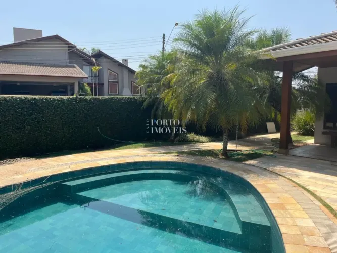 Casa para locação com 4 dormitórios e 3 suítes no Condomínio Vila Verde em Campinas