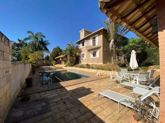 Casa em Condomínio à venda, 4 quartos, 2 suítes, 6 vagas, Braúnas - Belo Horizonte/MG