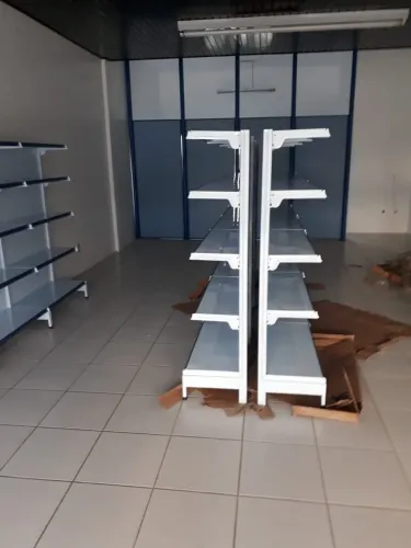 Gôndolas prateleiras centrais para farmácia e supermercados pronta entrega - Marcos 