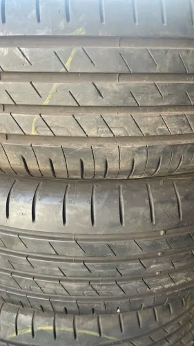 Pneu 205/60/16 Eagle 90 % vida útil