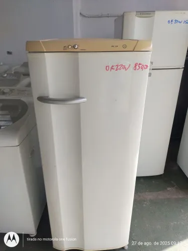 REFRIGERADOR ELECTROLUX RE28 220V