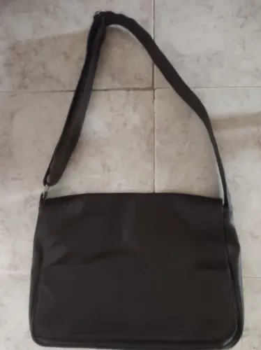 Bolsa de Ombro Marrom em Couro