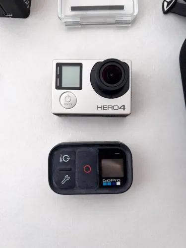 Camera Gopro Hero 4 Silver À Prova De Água 12mp Wi-fi 1080p