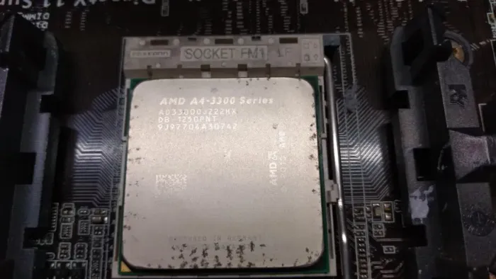 Processador AMD  A4 3300 Series Usado