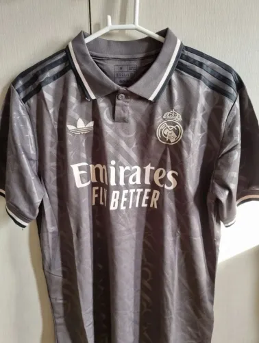 Camisa Real Madrid - Cinza - M