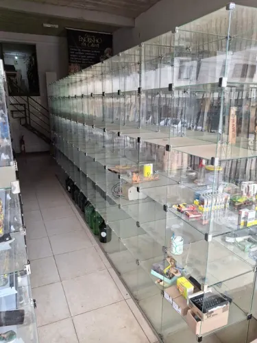 Conjunto de prateleiras de vidro modular para loja
