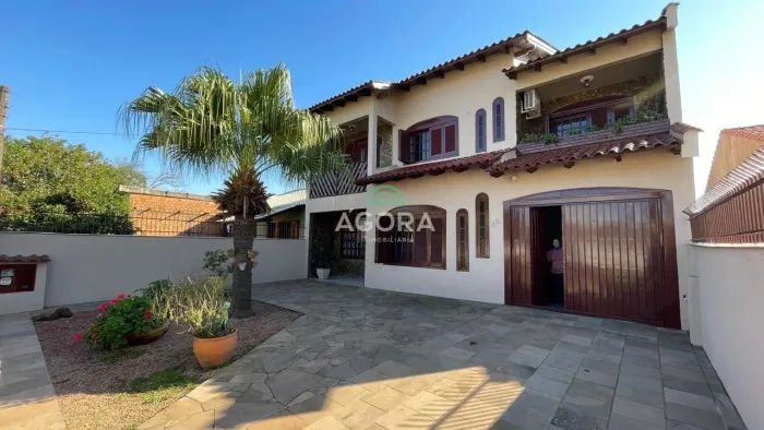 Casa ampla 3 dorms, 3 vagas de garagem
