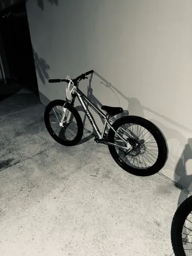 bicicleta de grau/hupi whistler 2025