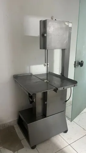 Serra Fita Industrial para Açougue/Peixaria em Inox - Excelente Estado