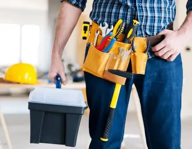 Serviços elétricos e reparos hidráulicos. Whatsapp *