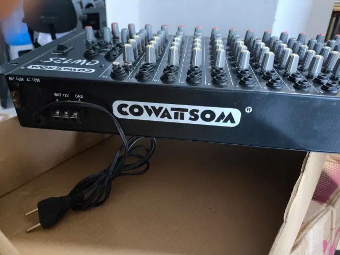 Mesa de som fabricação Artesanal 12 canais