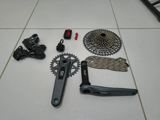 Vendo grupo SRAM GX ttyp eletrônico completo estado de novo