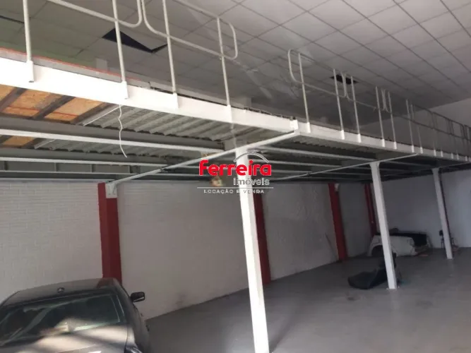Galpão/Depósito/Armazém para Alugar no Bairro Sarandi com 320m² de Área Útil