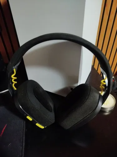 Fone de Ouvido Gamer Logitech G435 Sem Fio, com Bluetooth e Microfone, Preto
