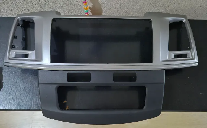 Moldura multimidia Hylux 2012 a 2015 original