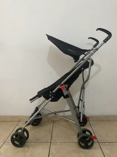 Carrinho guarda chuva