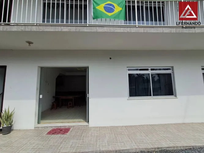 Apartamento 2 Dormitórios no Escola Agrícola | Cozinha com Móveis e Chuveiro com Energia S