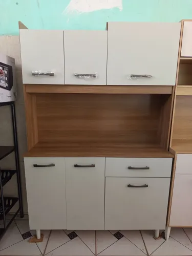 Promoção de armário de cozinha em mdp 06 portas e 01 gaveta novo. 