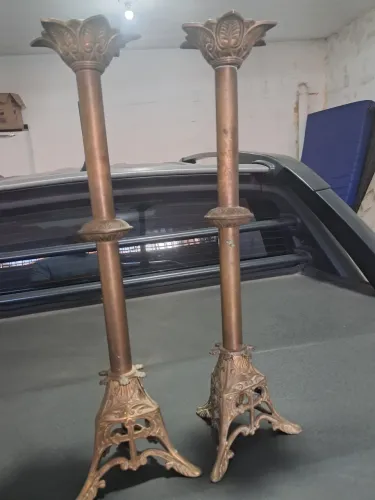 Dois casticais candelabros antigos raridade