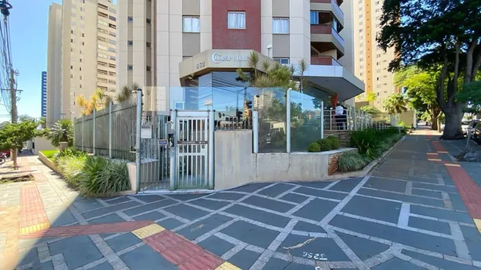 Apartamento no Edifício Champville