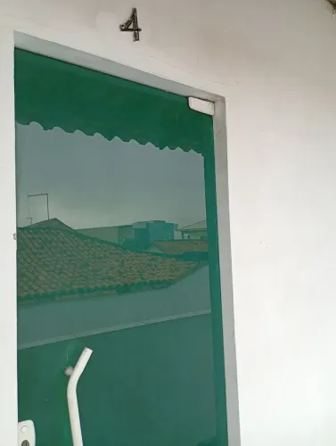 SALA/QUARTO/GARAGEM.