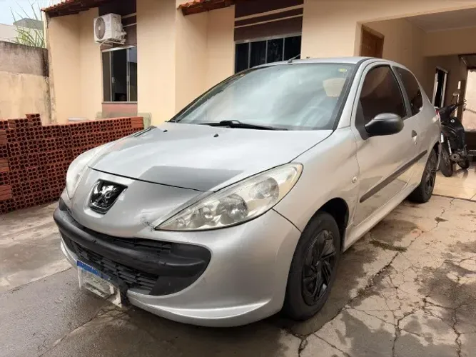Peugeot 207 X-line 1.4 Flex 8V 3P 2011