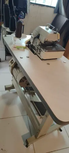 Máquina de costura 
