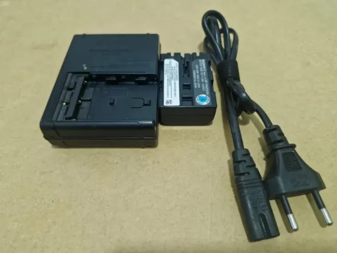 Carregador de bateria Sony BC-VM10 Bateria Sony NP-FM500H